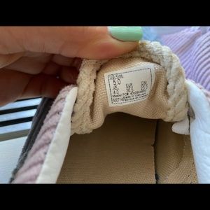 Corduroy lace-up vans 👟